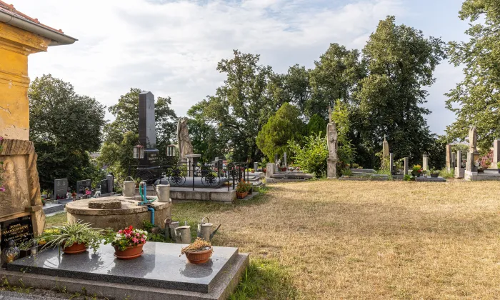 Kostel Stětí svatého Jana Křtitele (Skramníky)