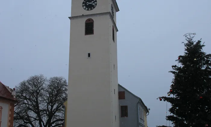 Kostel svatého Filipa a Jakuba (Velešín)
