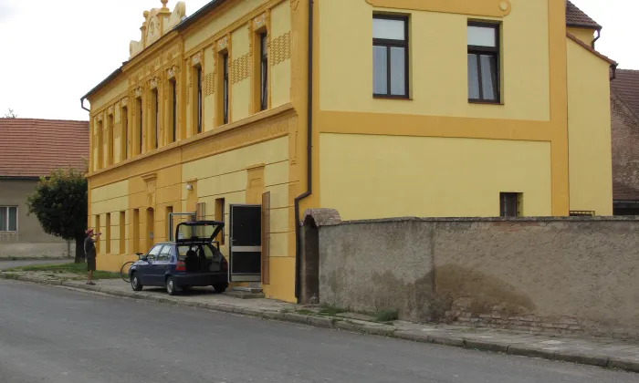 Kostel svatého Jana Nepomuckého (Slatina)