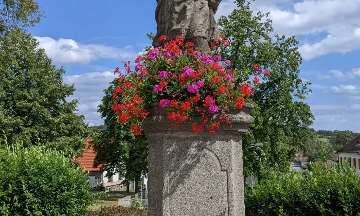 Kostel svatého Mikuláše (Měčín)