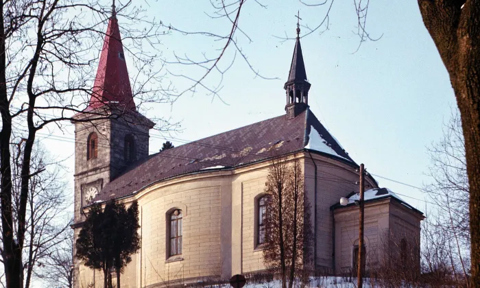 Kostel svatého Petra a Pavla (Tanvald)