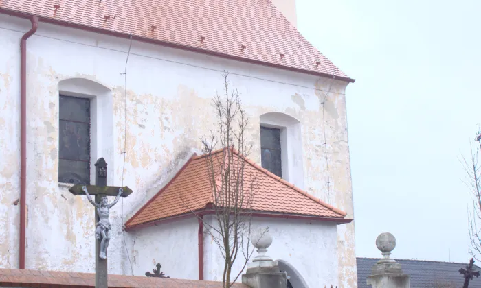 Kostel svatých Petra a Pavla (Strýčice)