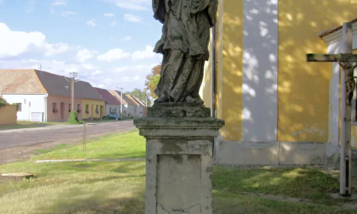 kostel svatého Jiří (Strachotice)