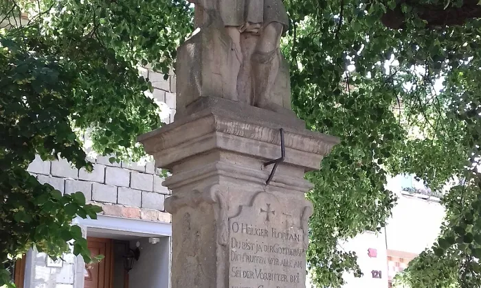 kostel svatého Michaela archanděla (Dolní Věstonice)