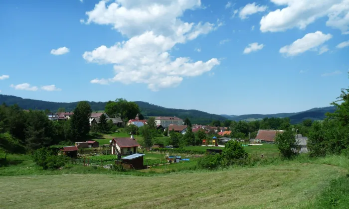 kostel svatých Filipa a Jakuba (Dlouhá Ves)