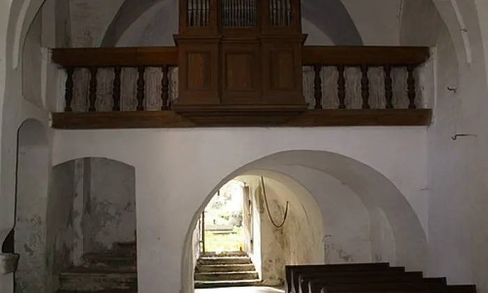 kostel svatých Petra a Pavla (Petrovice)