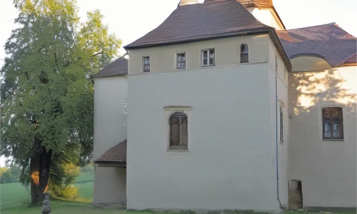 kaple svaté Barbory (Buchlovice) – noc