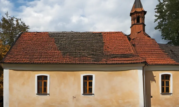 kaple svatého Jana Nepomuckého ve Svojetíně – autumn