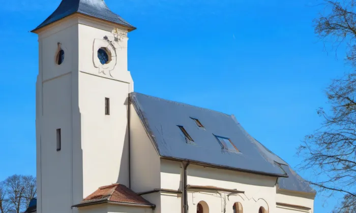 Kostel Archanděla Michaela (Hrozová) – summer