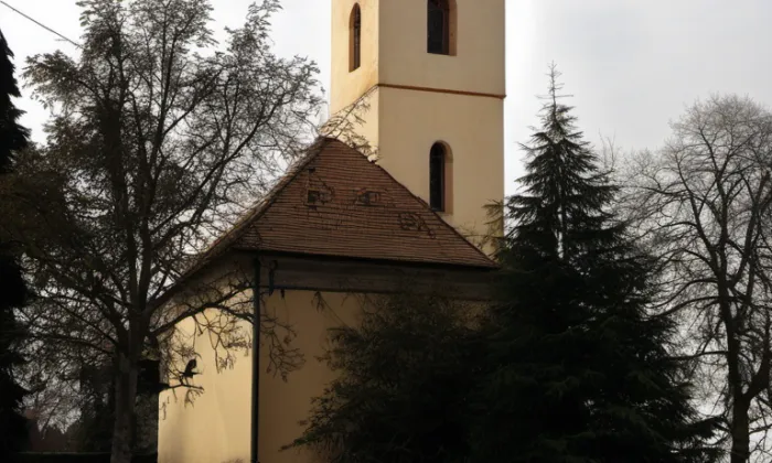 kostel Božského Srdce Páně (Terezín) – iluminace
