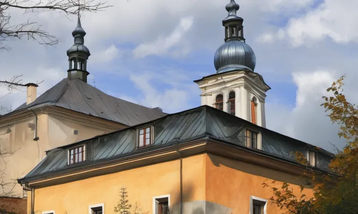 kostel Narození Panny Marie (Nové Město nad Metují) – autumn