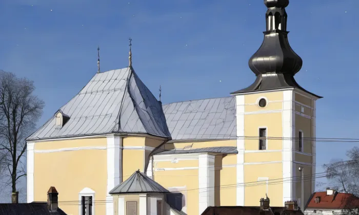 Kostel Navštívení Panny Marie (Obyčtov) – noc