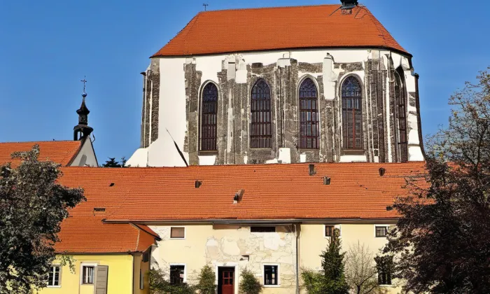 Kostel Panny Marie Sněžné (Praha) – noc
