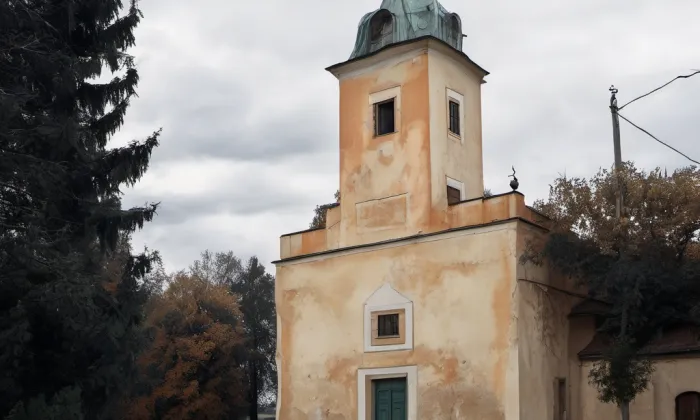 Kostel svatých Andělů strážných (Nivnice) – autumn