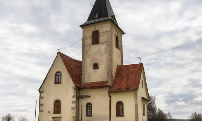 Kostel svatého Jakuba (Chvojen) – spring