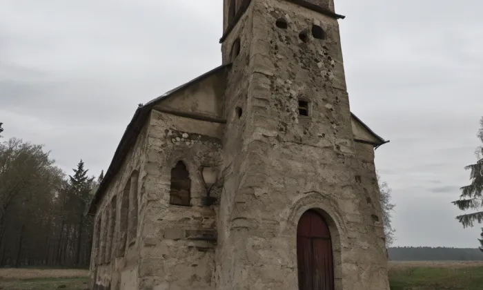 Kostel svatého Jakuba apoštola (Mrzlice) – noc