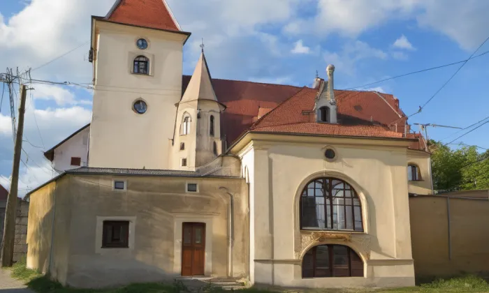 kostel svatého Jakuba Většího (Hodonice) – summer