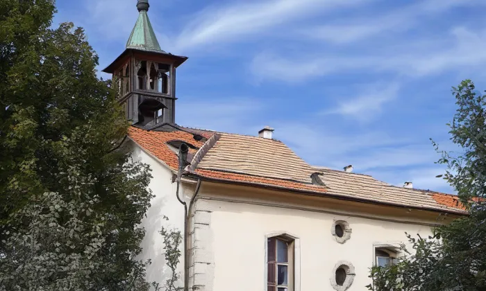 kostel svatého Jiří (Kochov) – autumn