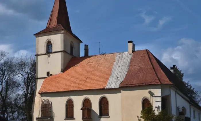 kostel svatého Jiří (Tři Bubny) – autumn