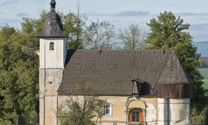Kostel svatého Linharta (Lidéřovice) – summer