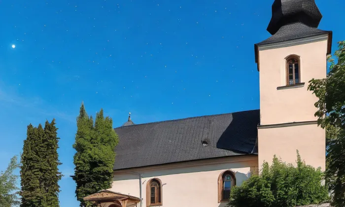 kostel svatého Mikuláše (Krucemburk) – noc