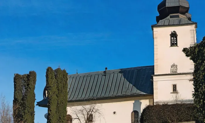 kostel svatého Mikuláše (Krucemburk) – winter
