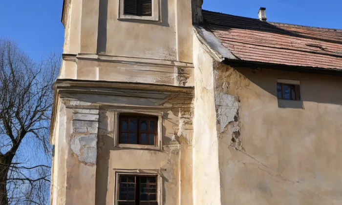 Kostel svatého Mikuláše (Mikulovice) – spring