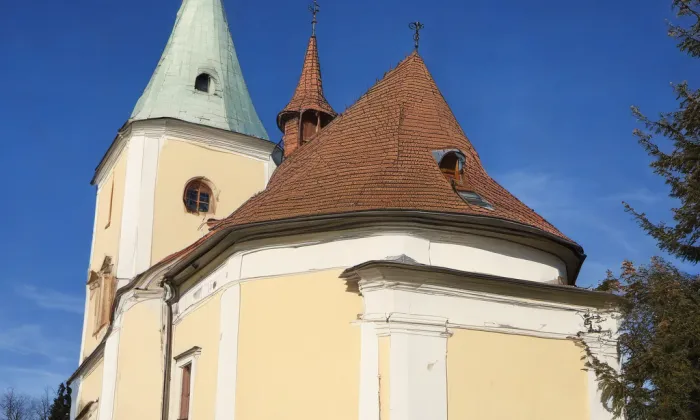 kostel svatého Mikuláše (Veverské Knínice) – summer