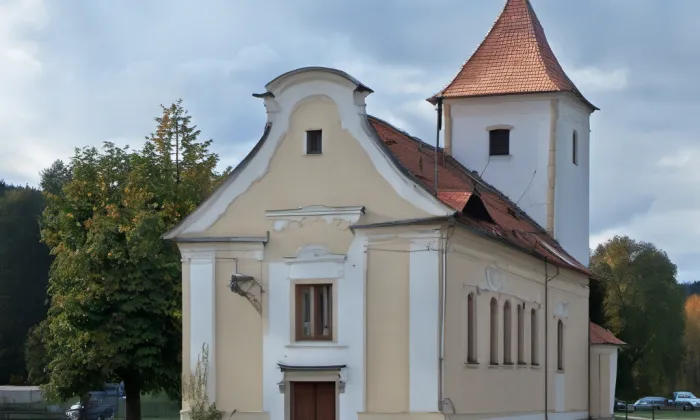 kostel svatého Osvalda (Milovice) – autumn
