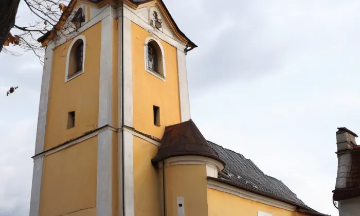 kostel svatého Petra a Pavla (Trnava) – autumn