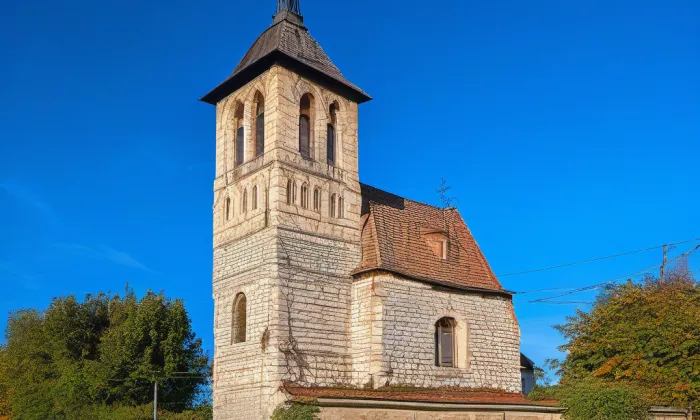 kostel svatého Petra v Poříčí nad Sázavou – summer