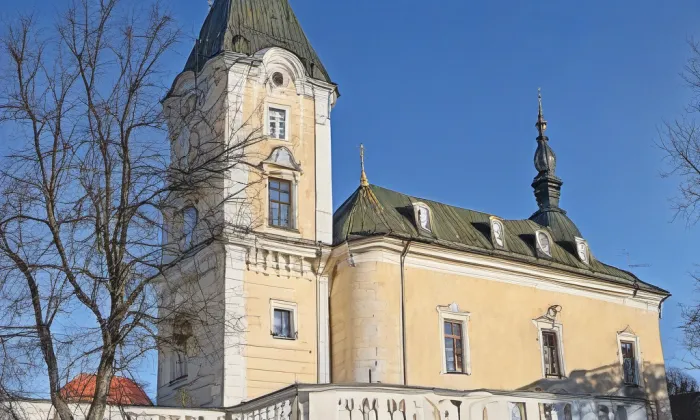 kostel svatého Václava (Činěves) – summer