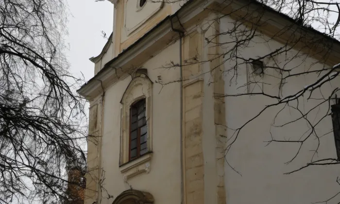 Kostel svatého Víta (Tuchoměřice) – winter