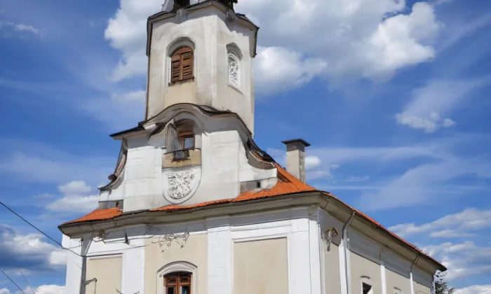 Kostel svatého Vavřince (Žebrák) – autumn