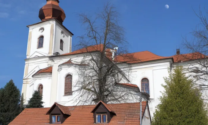 Kostel svatého Vavřince (Bohdalov) – noc