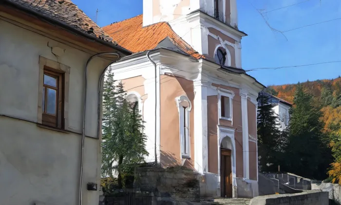 Kostel svatého Vendelína (Perštejn) – autumn