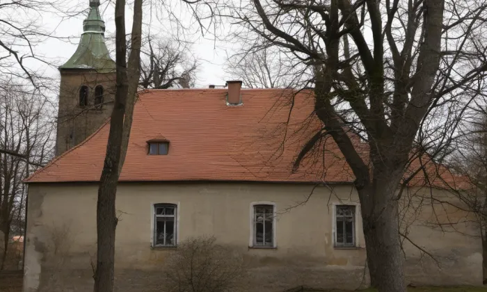 Kostel svatého Zikmunda (Velká Hraštice) – noc