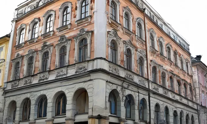Lannův palác – spring
