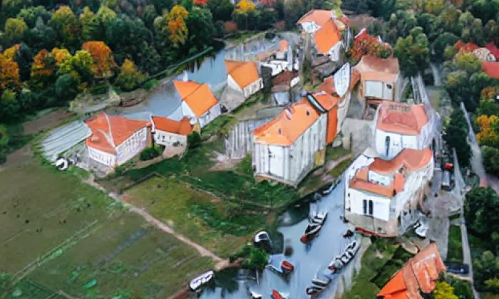 Piaristická kolej (Kosmonosy) – autumn