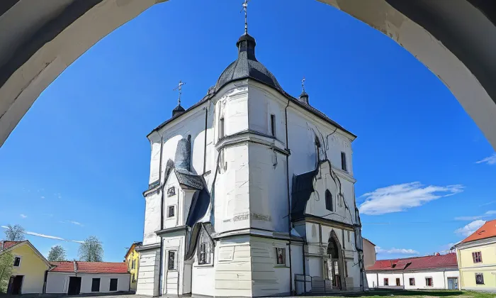 Poutní kostel svatého Jana Nepomuckého na Zelené hoře – noc