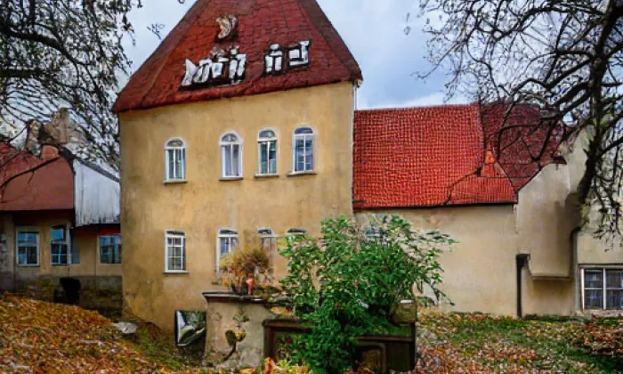 zámek Lesní Hluboké – noc
