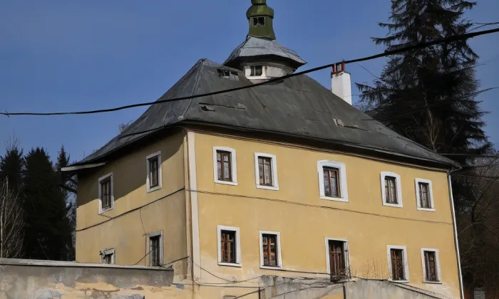 zámek Malá Skála – spring