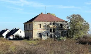 Budov