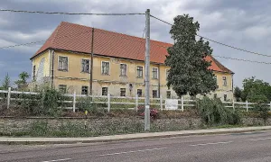 Zámek Branišovice