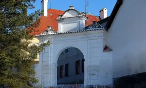 Zámek Hněvkovice