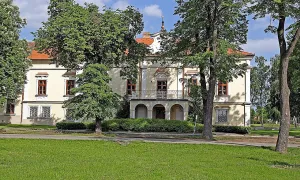 Zámek Těšany