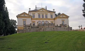 zámek Dobřenice