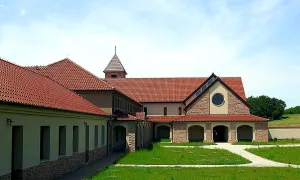 Klášter Naší Paní nad Vltavou