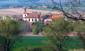 Kostel Nanebevzetí Panny Marie (Lišany)