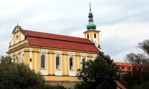 Kostel Nanebevzetí Panny Marie v Konojedech